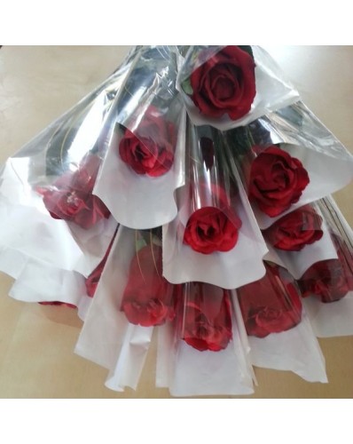 40 roses rouges emballées individuellement